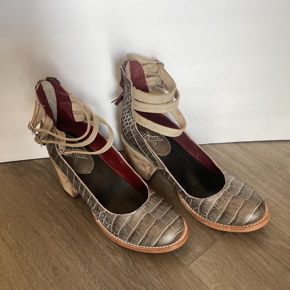 Freebird by Steven Brown Crocodile Ankle Booties - Picture 2 of 5